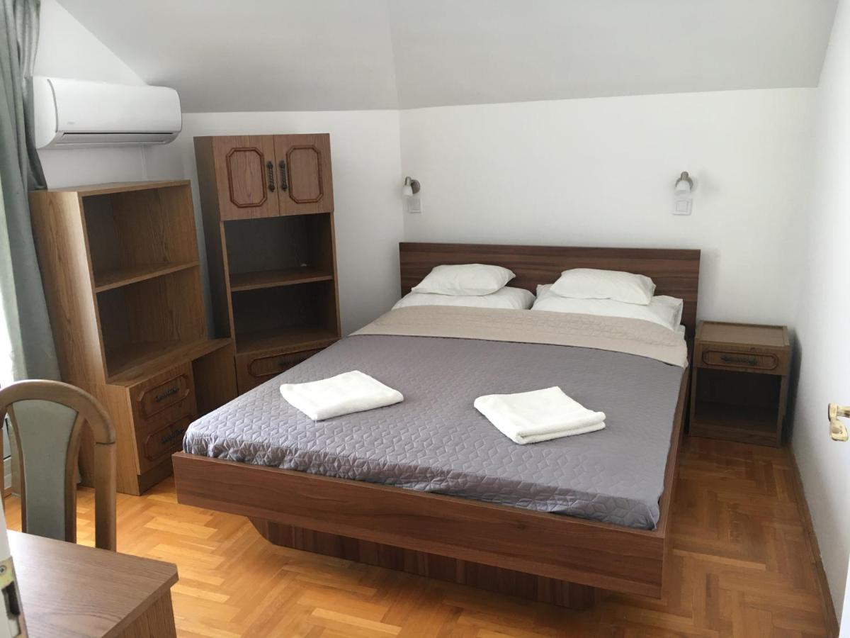 Center Apartmanhaz Hotell Hajdúszoboszló Exteriör bild