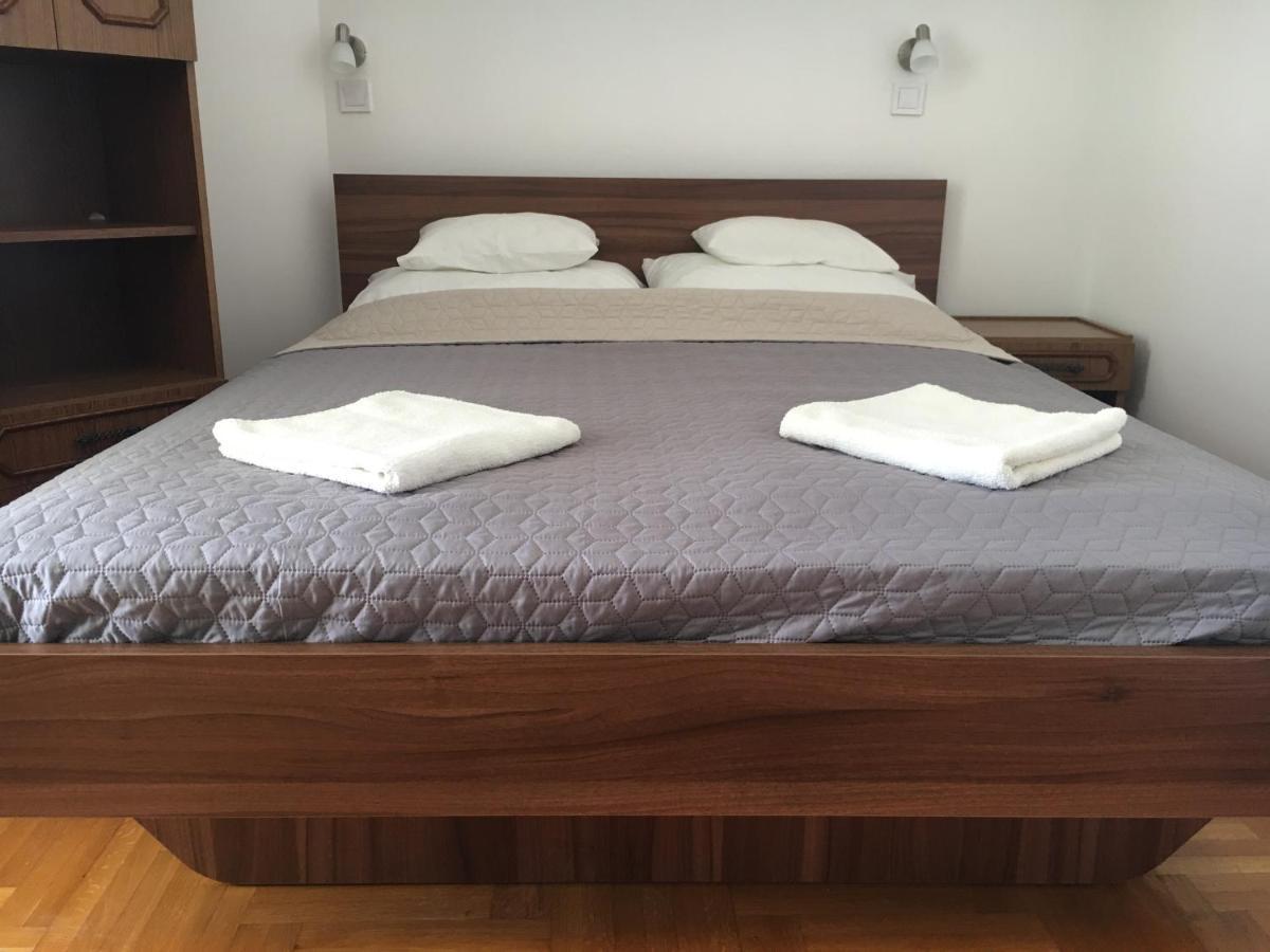 Center Apartmanhaz Hotell Hajdúszoboszló Exteriör bild