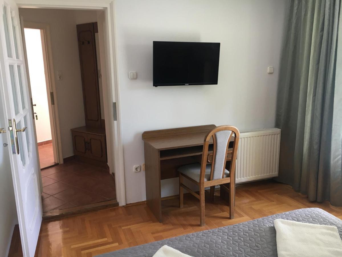 Center Apartmanhaz Hotell Hajdúszoboszló Exteriör bild