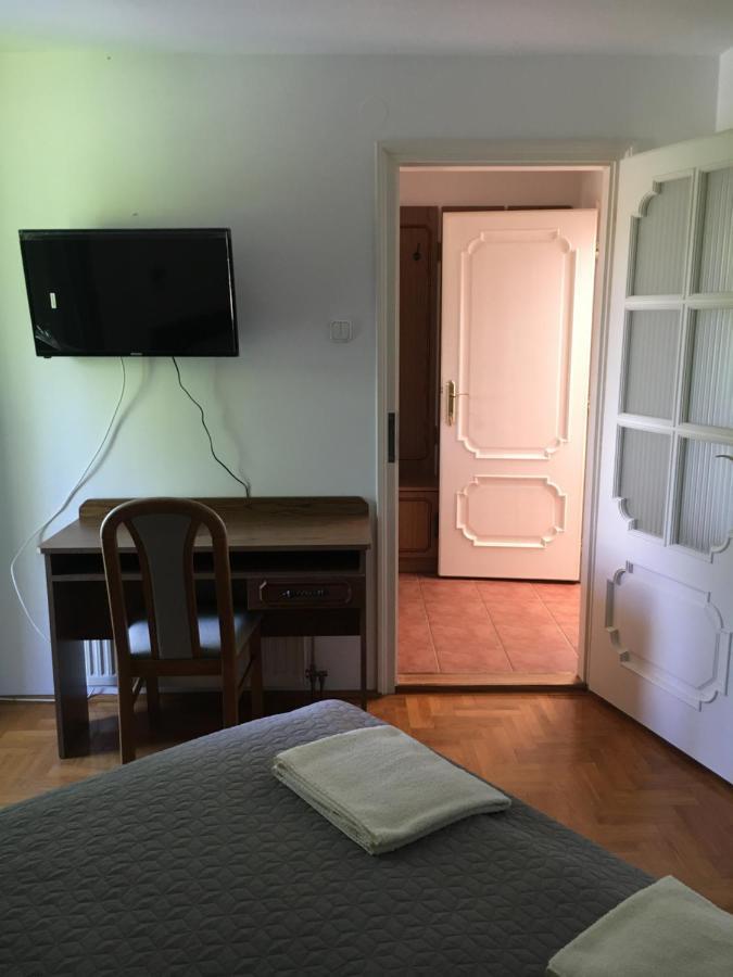 Center Apartmanhaz Hotell Hajdúszoboszló Exteriör bild