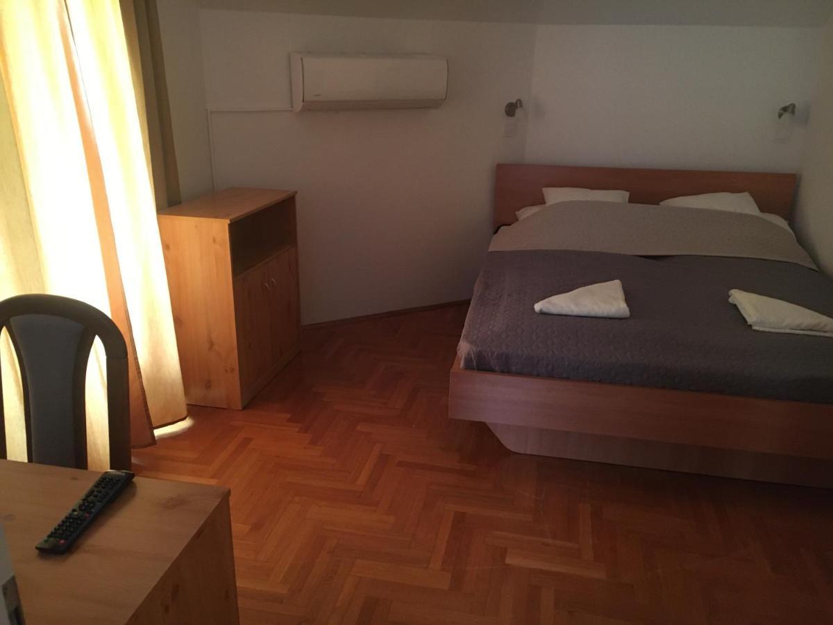 Center Apartmanhaz Hotell Hajdúszoboszló Exteriör bild