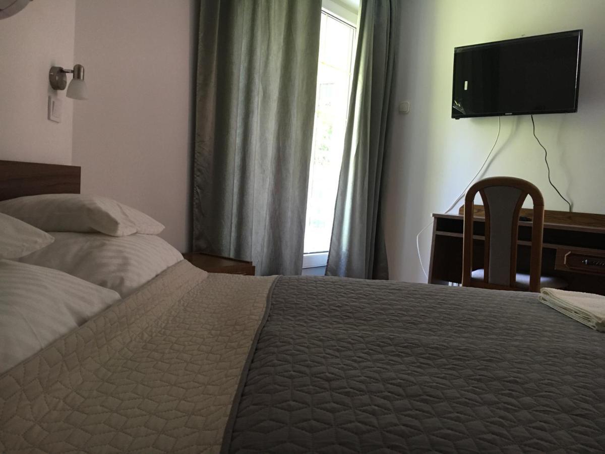Center Apartmanhaz Hotell Hajdúszoboszló Exteriör bild