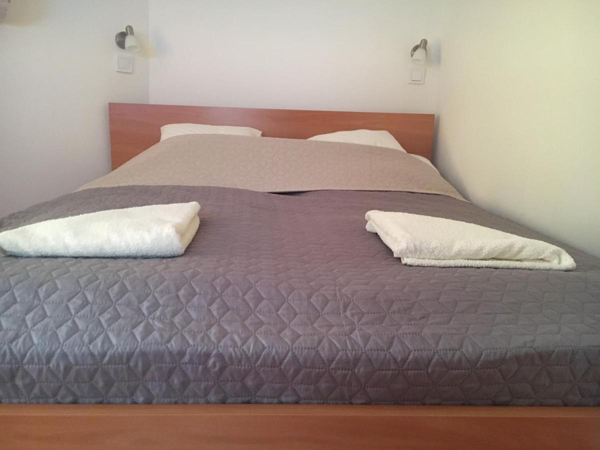 Center Apartmanhaz Hotell Hajdúszoboszló Exteriör bild