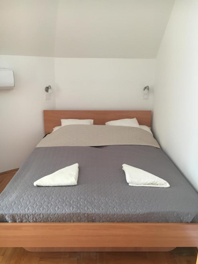 Center Apartmanhaz Hotell Hajdúszoboszló Exteriör bild